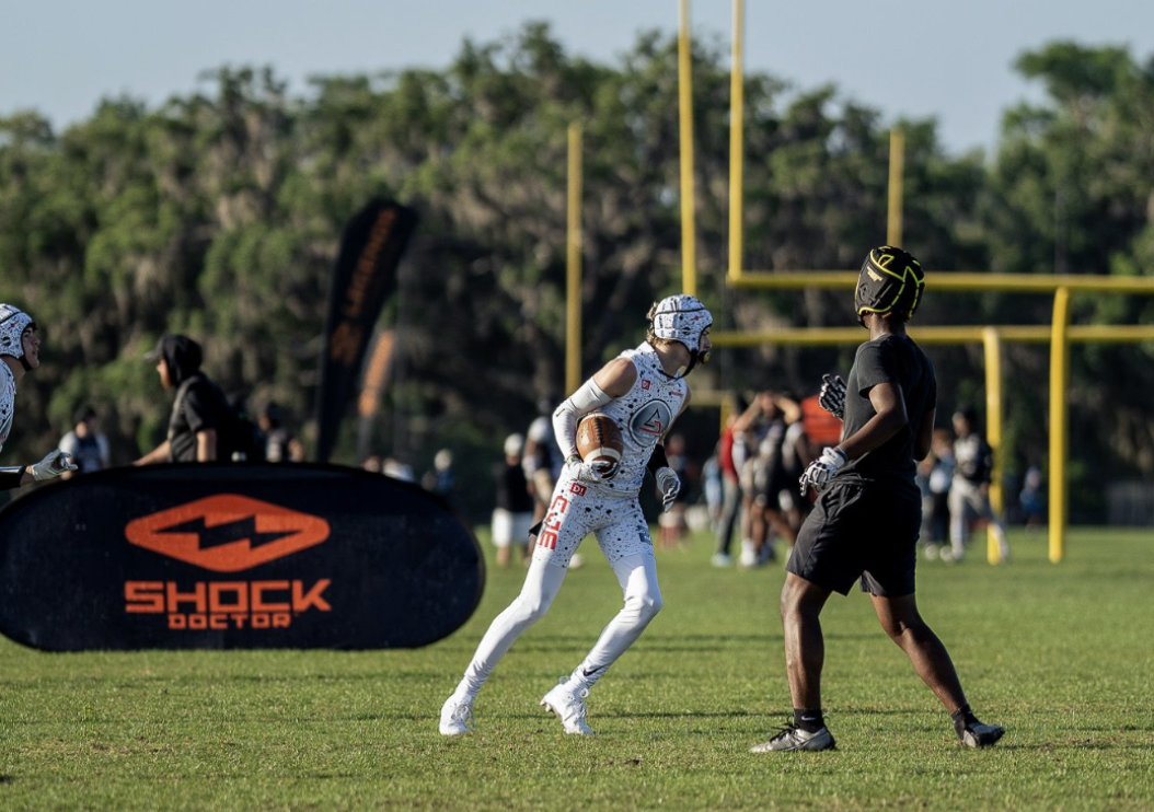  Kevin Reynolds (9) running with the ball. (Peighton Pryor, used with permission). 